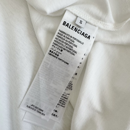 Balenciaga 手绘字母印花短袖T恤