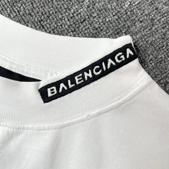 Balenciaga多logo印花长袖