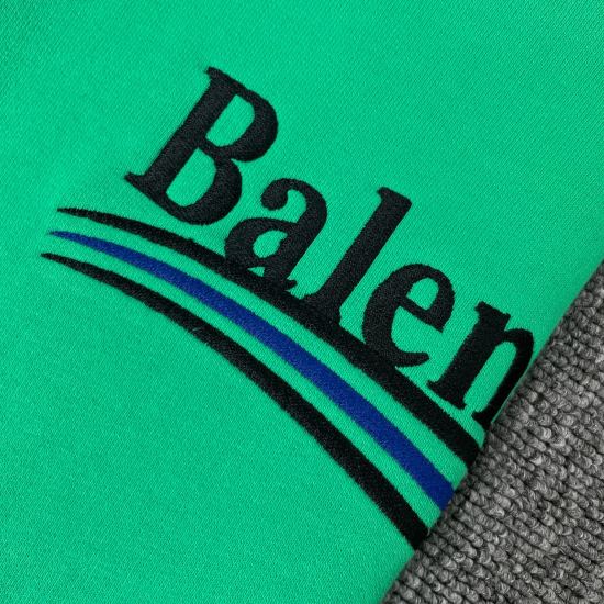 Balenciaga 可乐刺绣帽衫