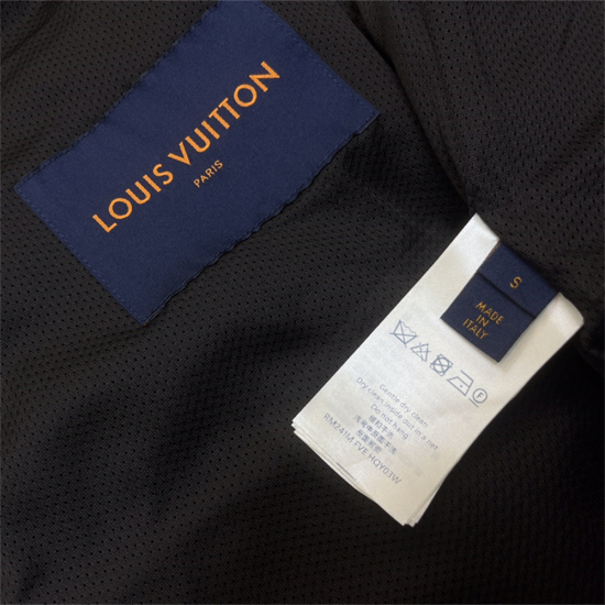 Louis Vuitton科技棉拉链连帽外套