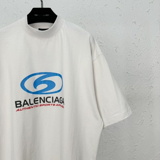 Balenciaga 蓝色标识龟裂印花T恤