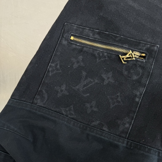 Louis Vuitton 贴布口袋工装牛仔裤#32003R243