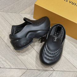 Louis Vuitton Shark Clog拖鞋