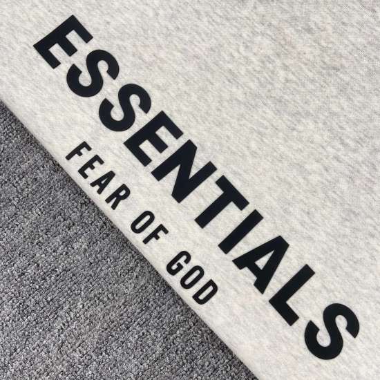 Fear of God Essentials 卫衣