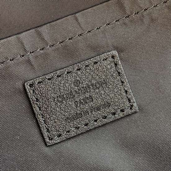 Louis Vuitton M44871