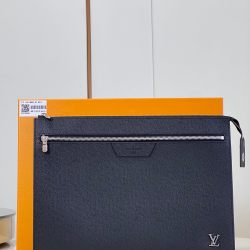 Louis Vuitton M30965