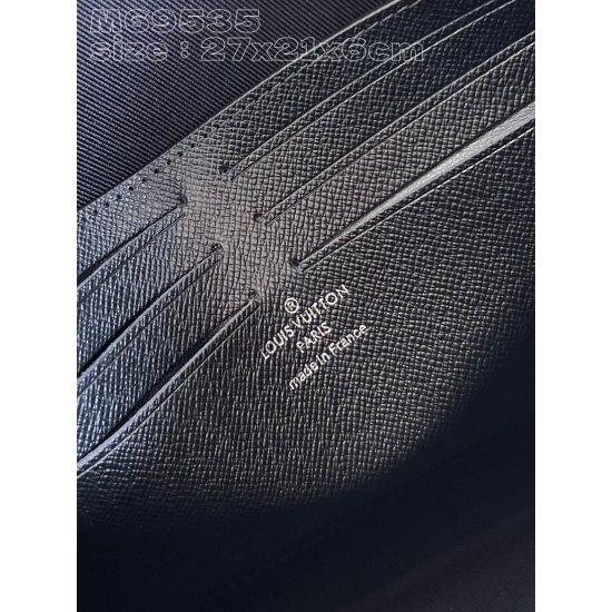 Louis Vuitton M69535