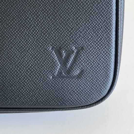 Louis Vuitton M30638