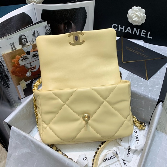  Yellow 19 Handbag AS1160 Size:16 x 26 x 9cm