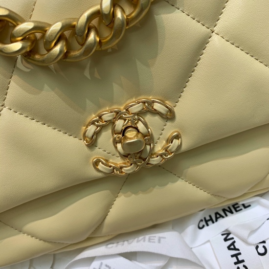  Yellow 19 Handbag AS1160 Size:16 x 26 x 9cm