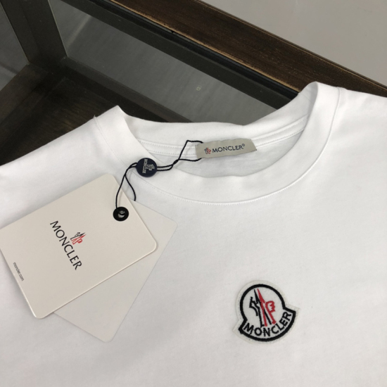 Moncler New Minimalist Short-sleeved T-shirt for Summer 2024