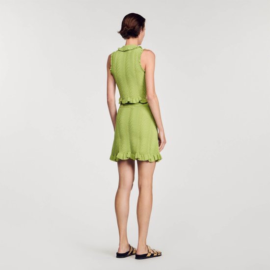 Wavy olive green skirt