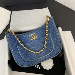 Chanel new spring and summer denim hobo chain bag